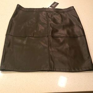 XXL Faux Leather Skirt